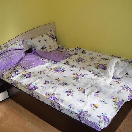 Къща За Гости Дъга Cherni Osum Ngoại thất bức ảnh